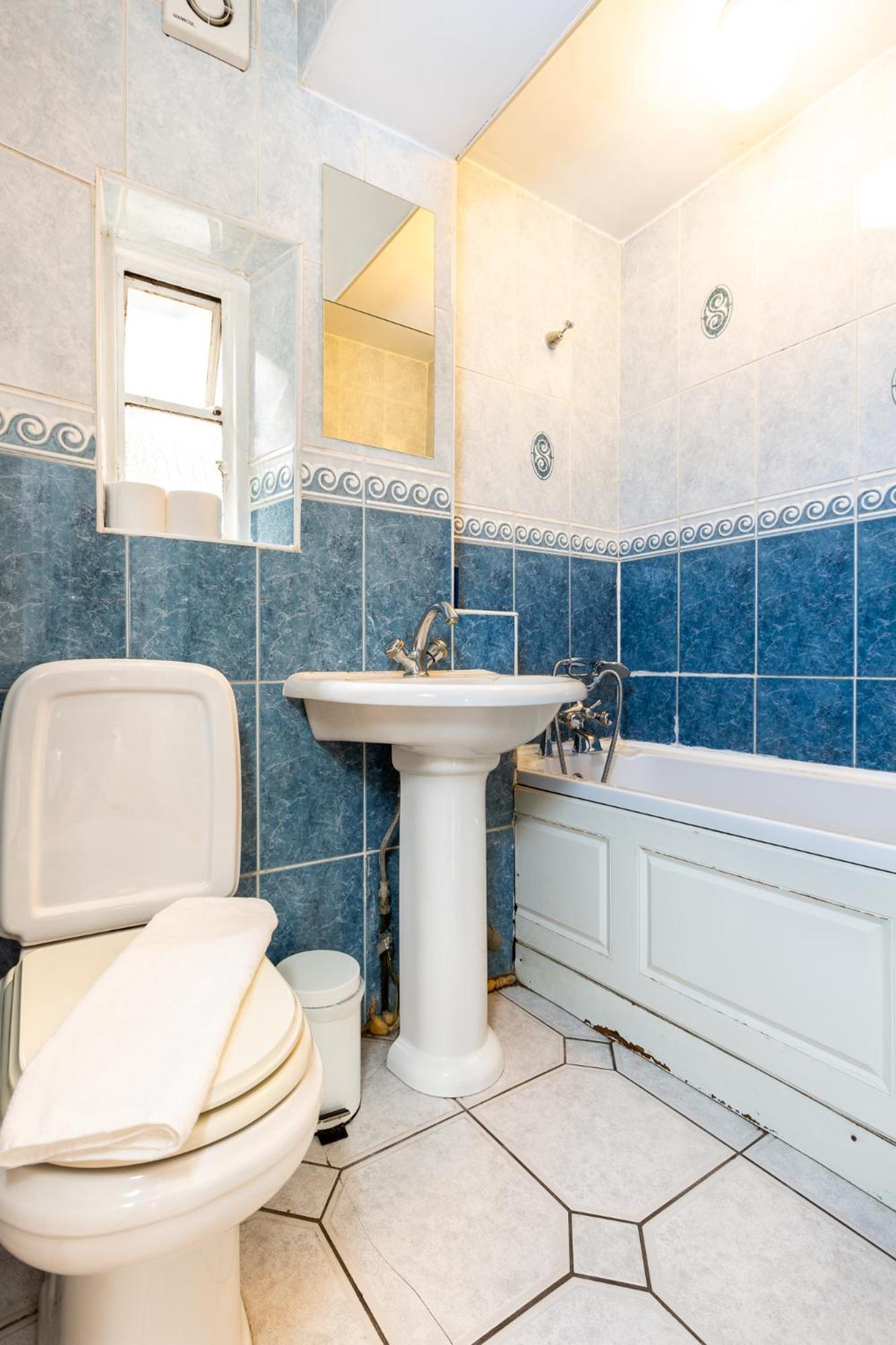 Apartments Are Located In The Heart Of Shoreditch 런던 외부 사진