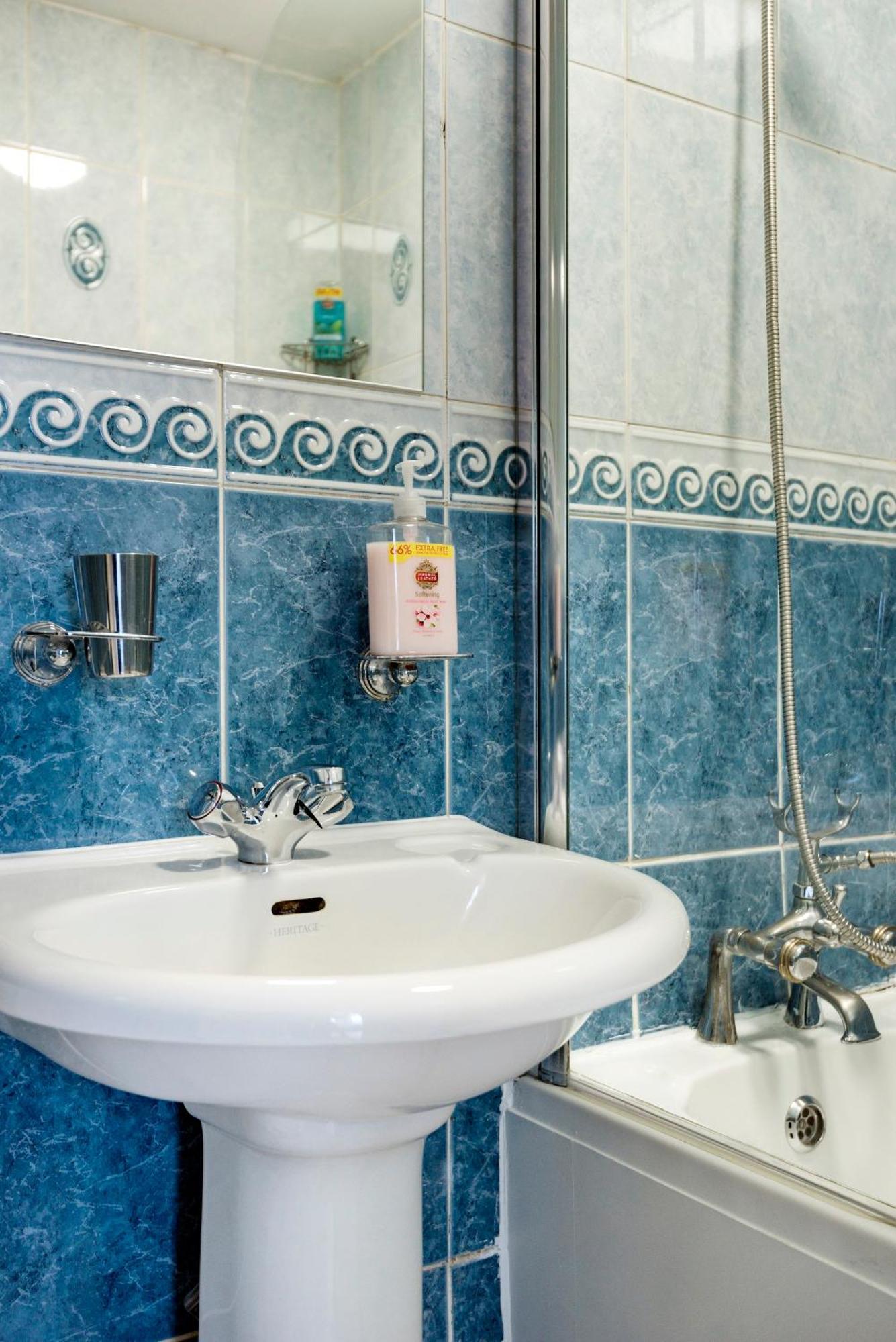 Apartments Are Located In The Heart Of Shoreditch 런던 외부 사진