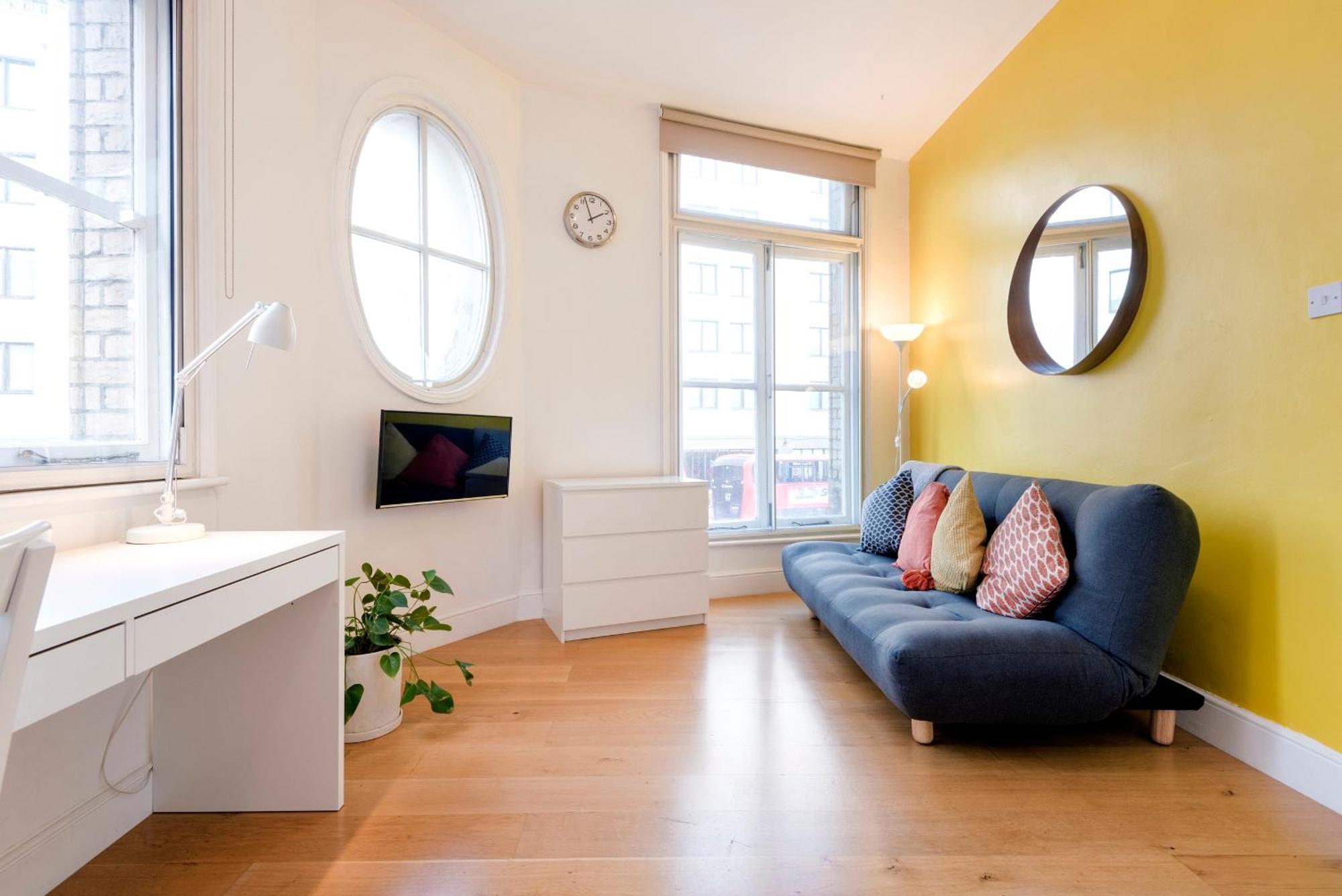 Apartments Are Located In The Heart Of Shoreditch 런던 외부 사진