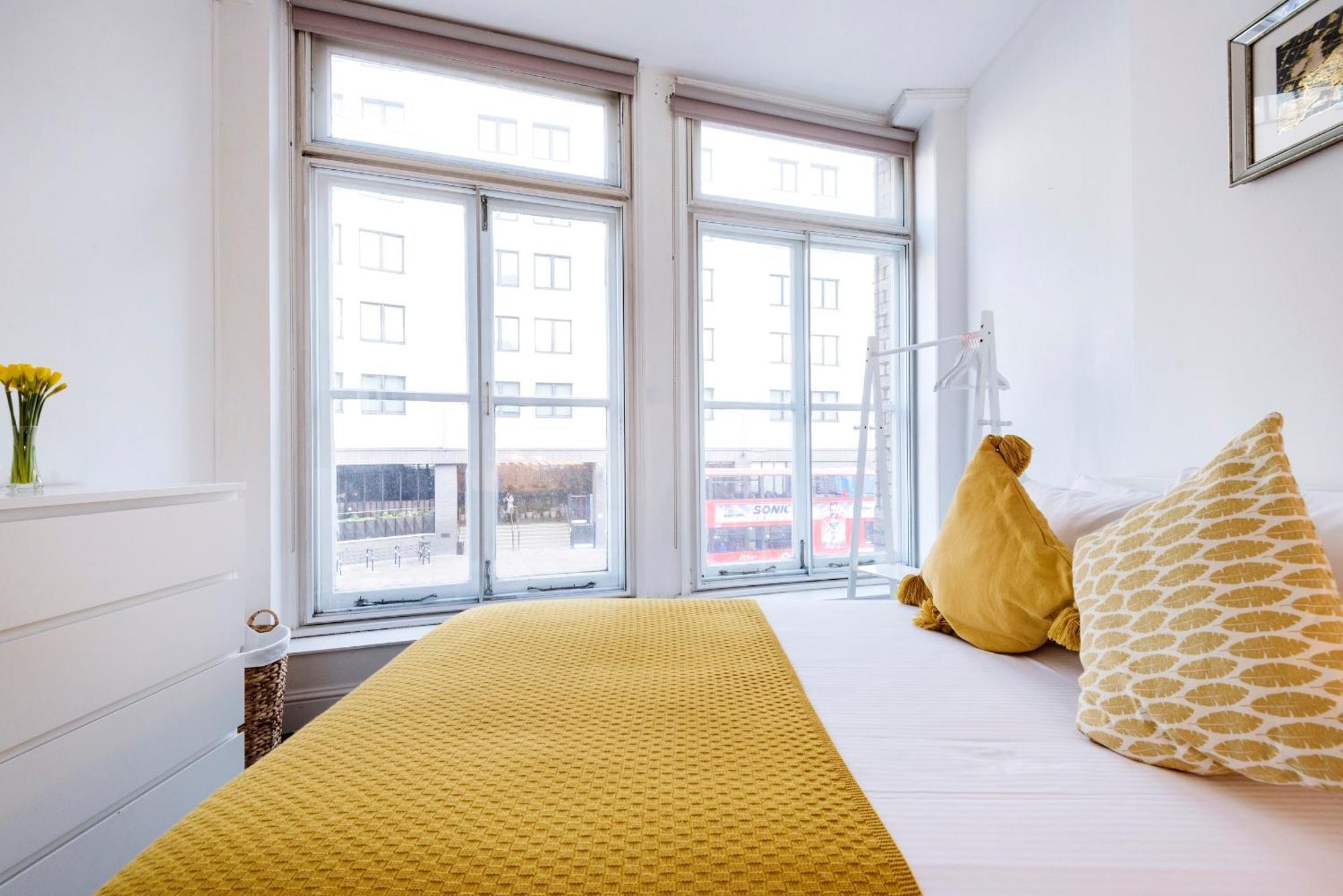 Apartments Are Located In The Heart Of Shoreditch 런던 외부 사진