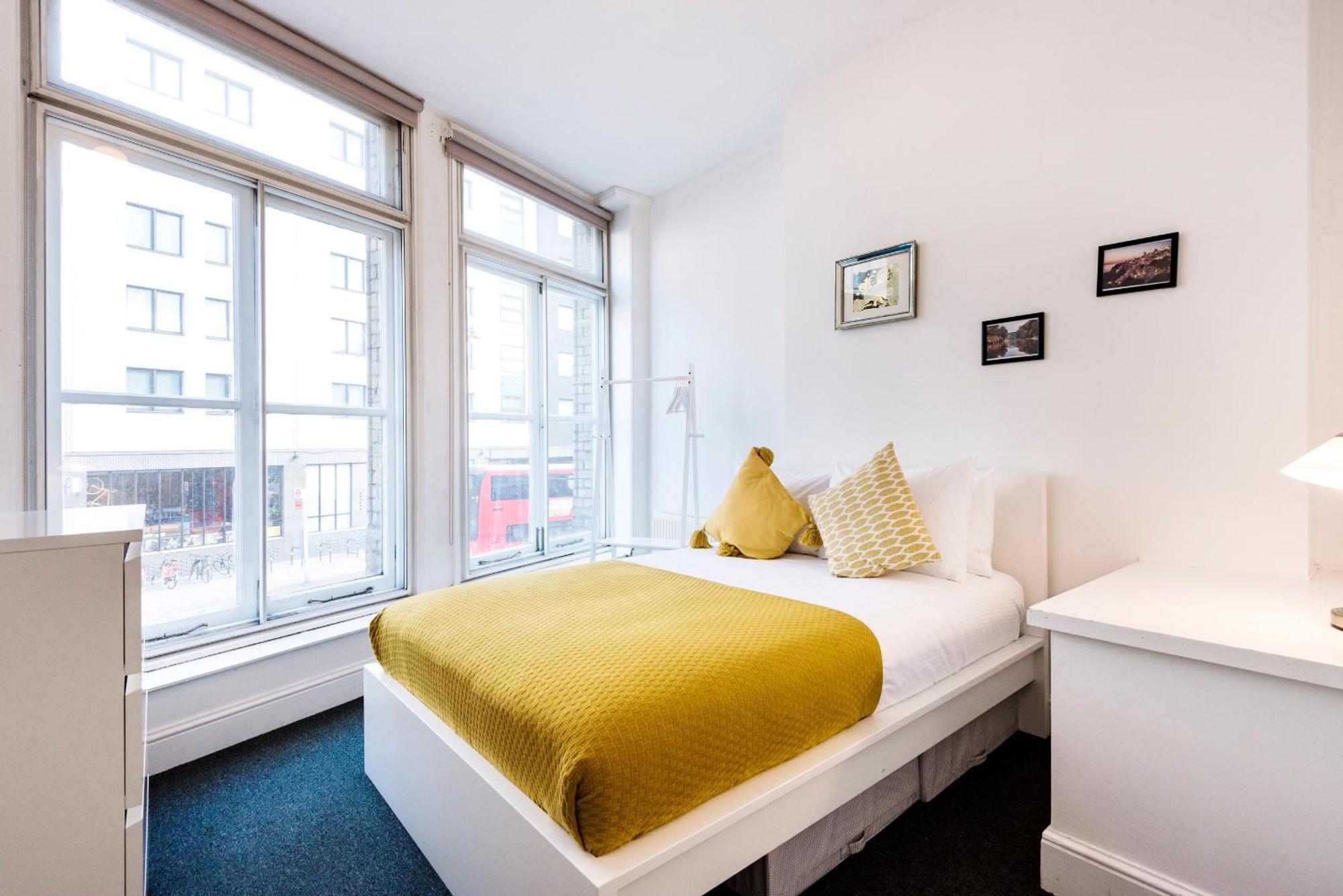Apartments Are Located In The Heart Of Shoreditch 런던 외부 사진